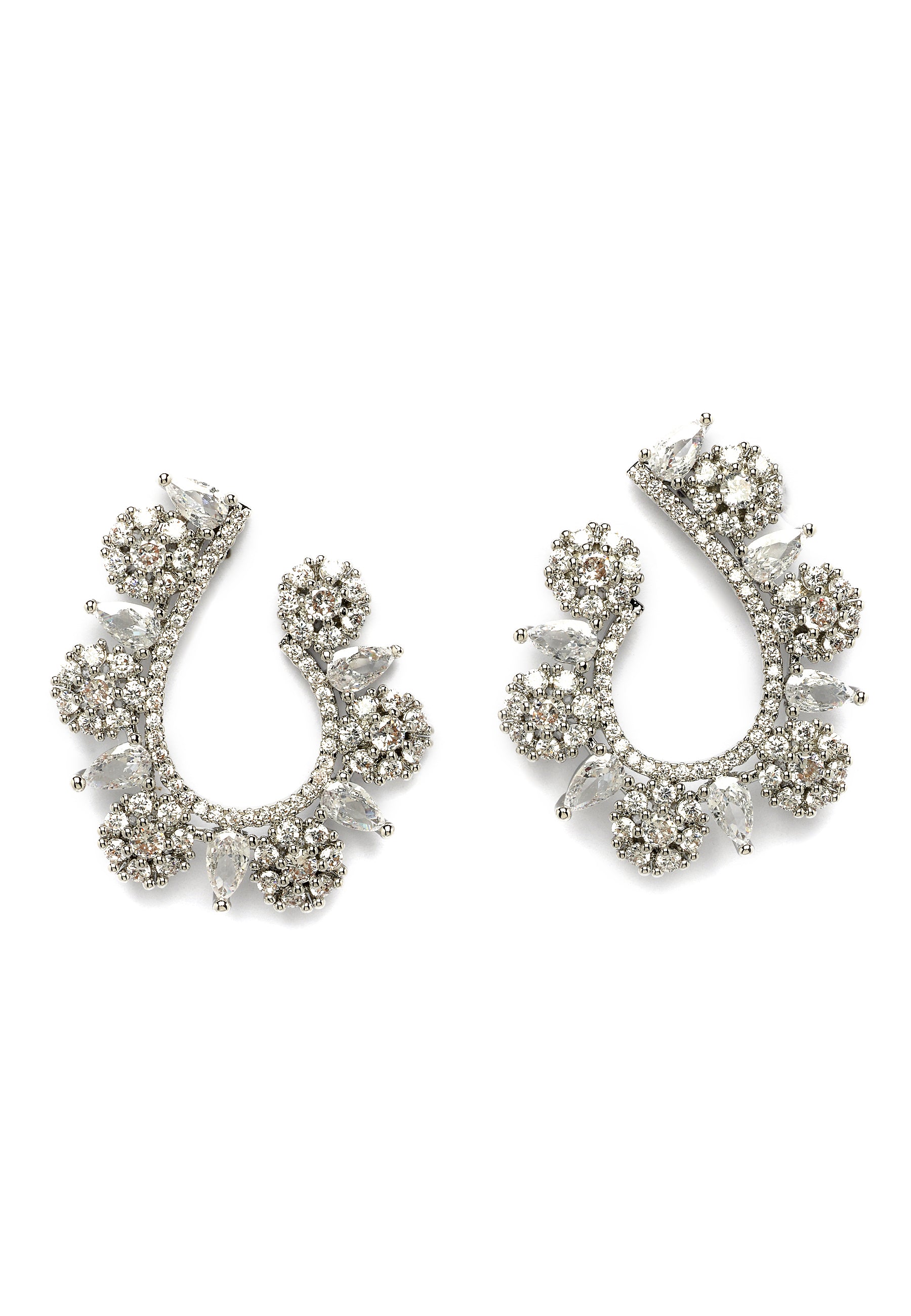 Boucles d'oreilles contemporaines en forme de U